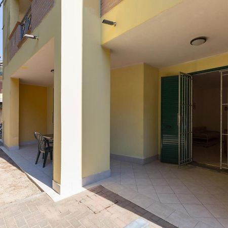 Le Terrazze Apartments 리도 디 스피나 외부 사진