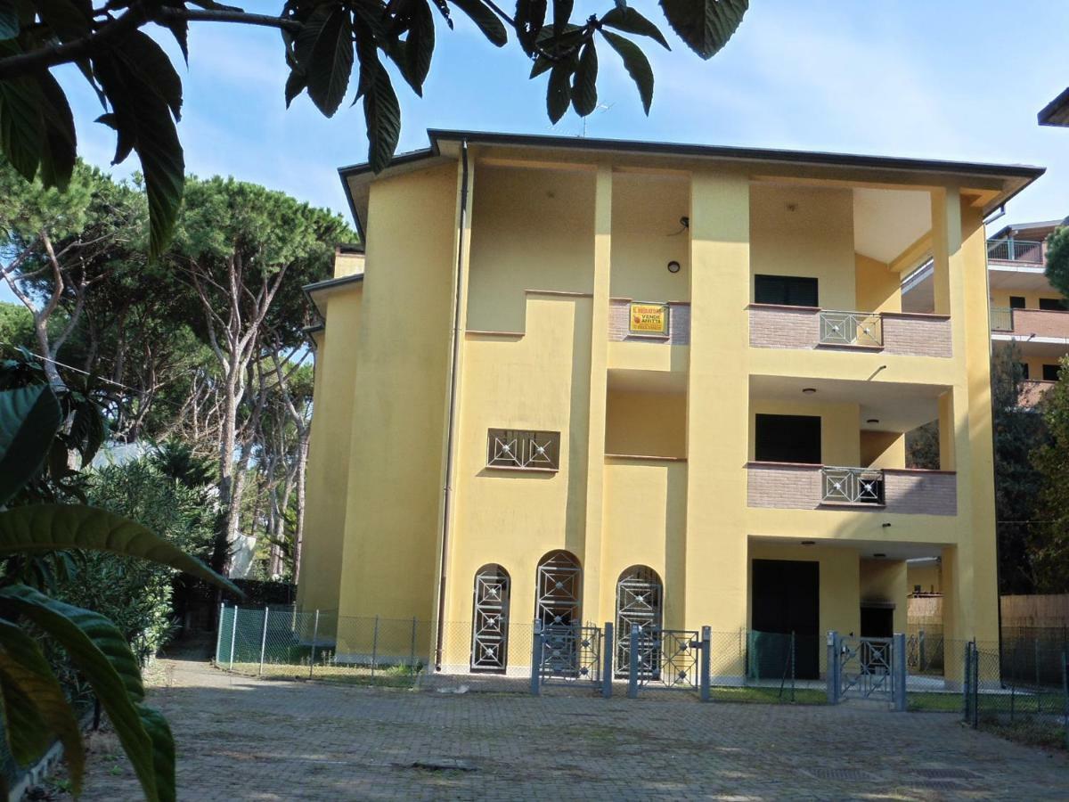 Le Terrazze Apartments 리도 디 스피나 외부 사진